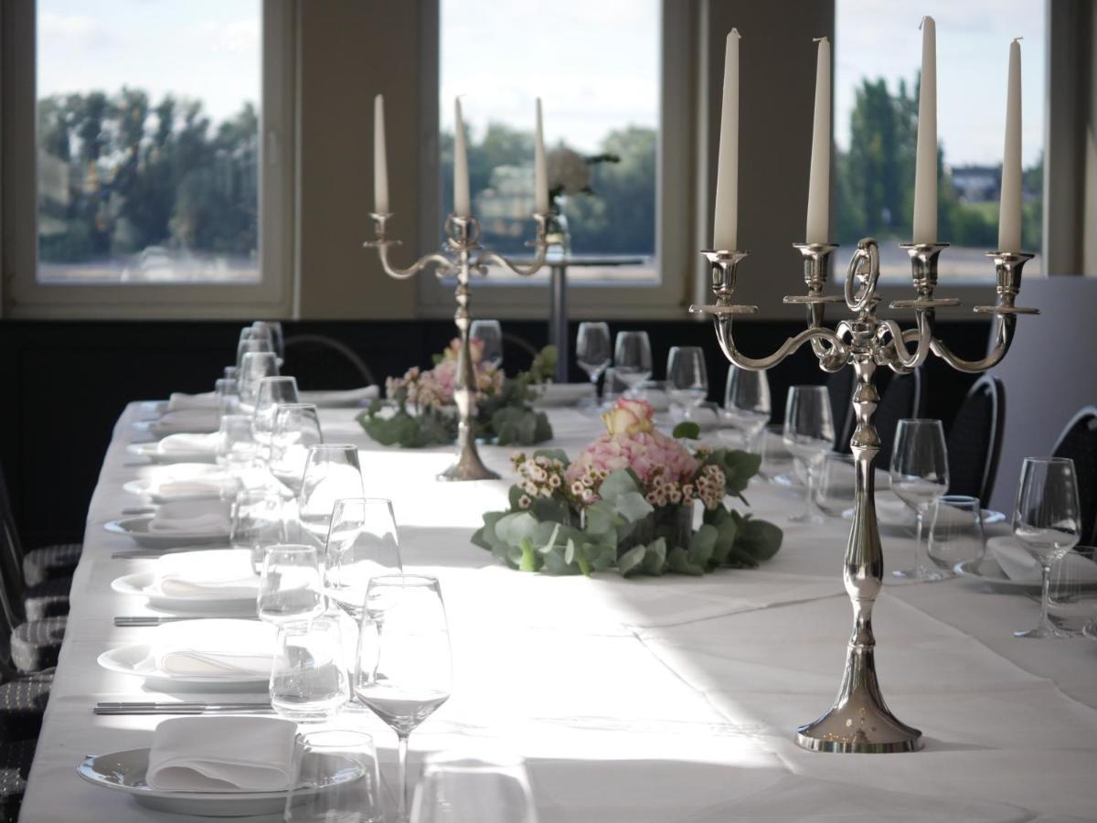 Hotel Faehrhaus Km734 Düsseldorf Dış mekan fotoğraf