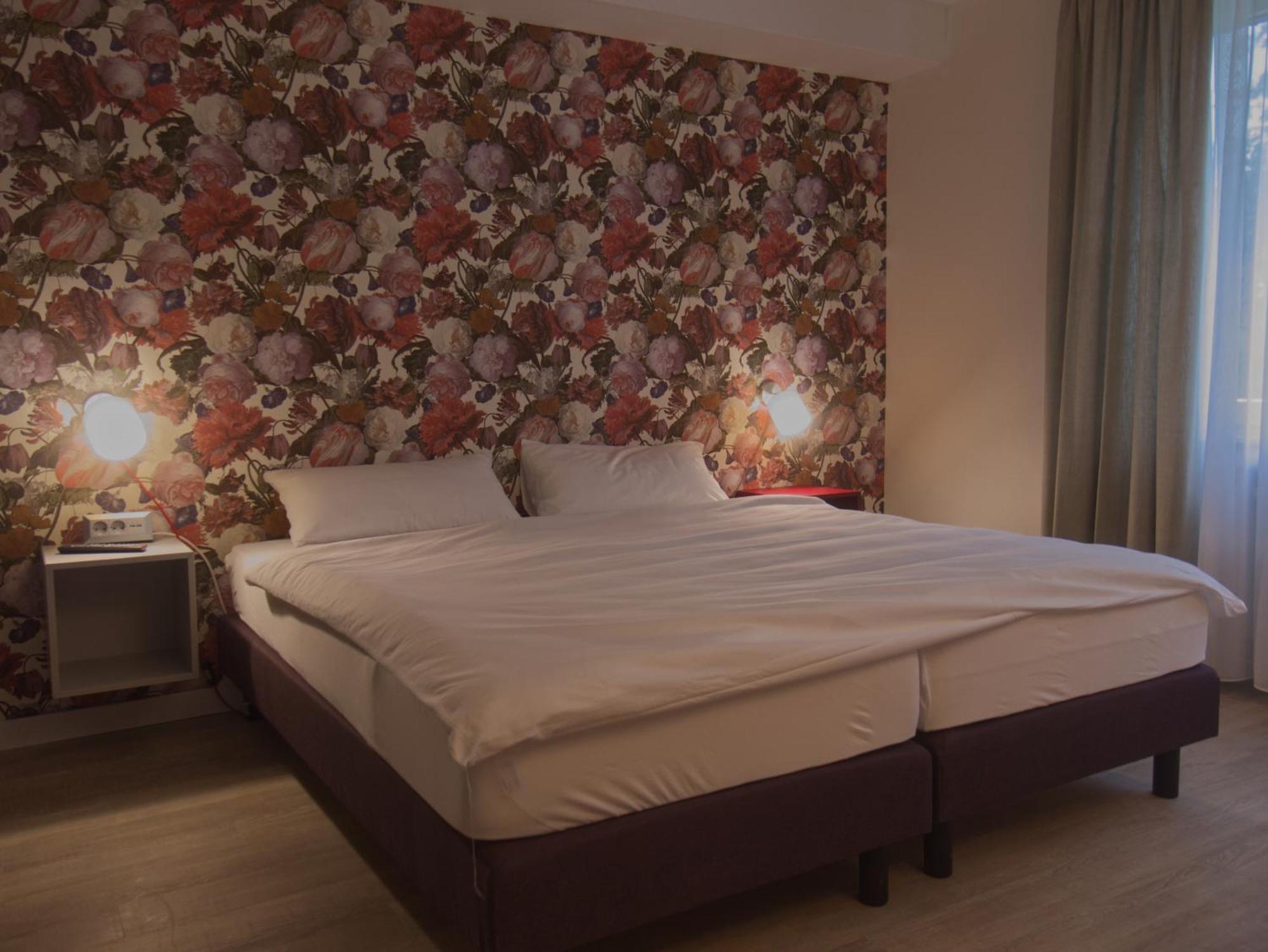 Hotel Faehrhaus Km734 Düsseldorf Oda fotoğraf