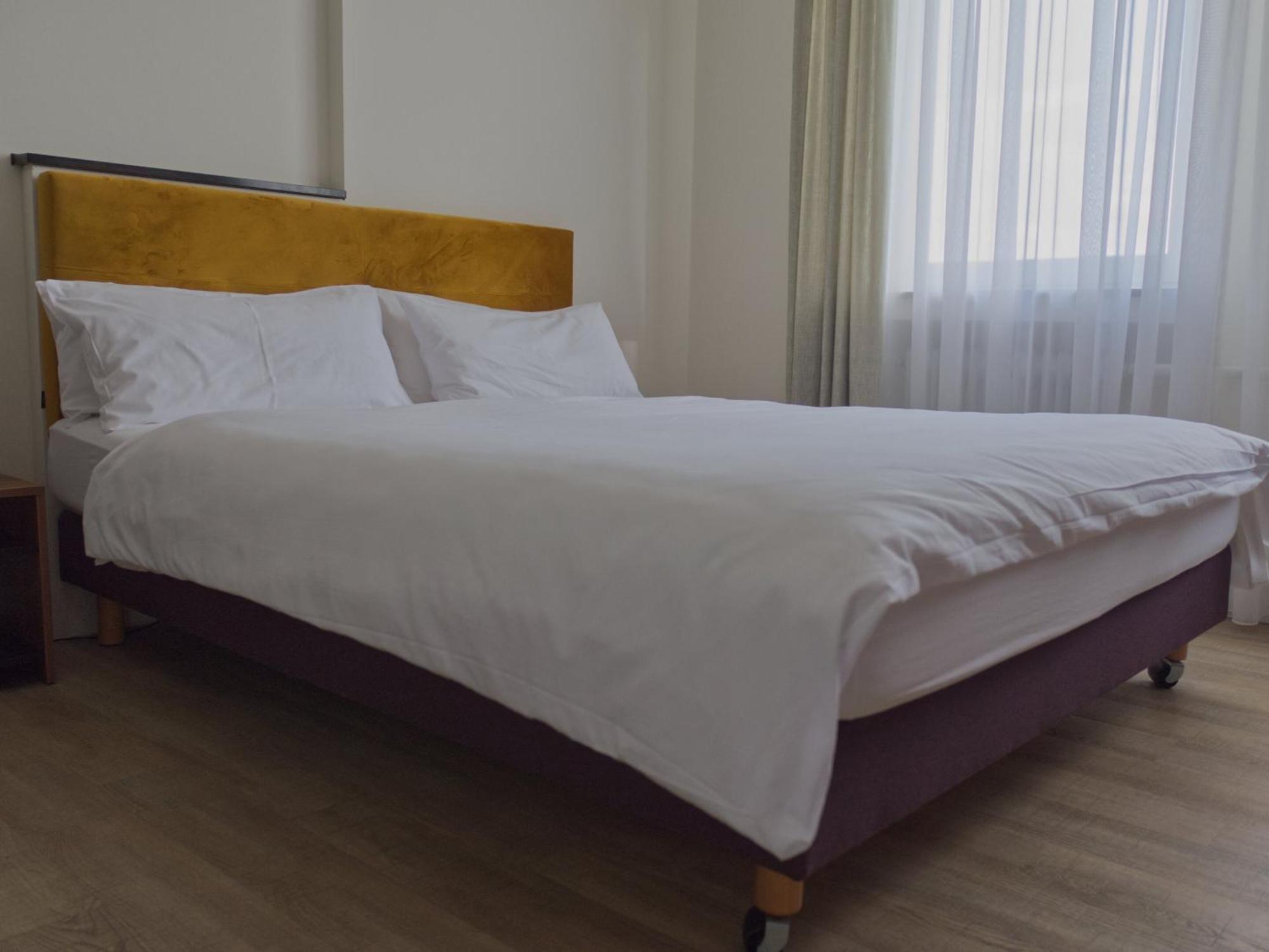 Hotel Faehrhaus Km734 Düsseldorf Oda fotoğraf